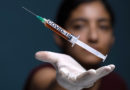 Vakcína proti COVIDu člověka „složí“ minimálně na den