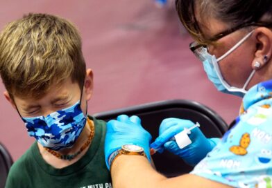 Dětská lékařka se chytá za hlavu nad „očkováním“ proti covidu. Co lze udělat pro děti, které ty injekce dostaly?