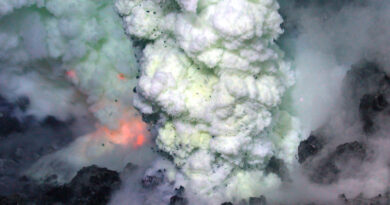 Co se to děje na dně Tichého oceánu?