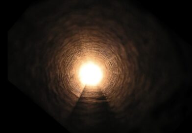 Co naši starověcí předkové říkali o posmrtném zářícím světle a světelném tunelu Co naši starověcí předkové říkali o posmrtném zářícím světle a světelném tunelu